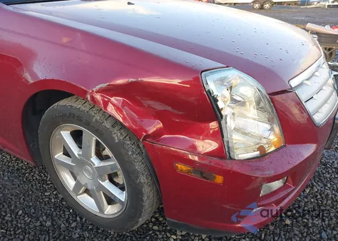 2005 Cadillac Sts V8 z USA, uszkodzony, nr VIN 1G6DC67A450121277